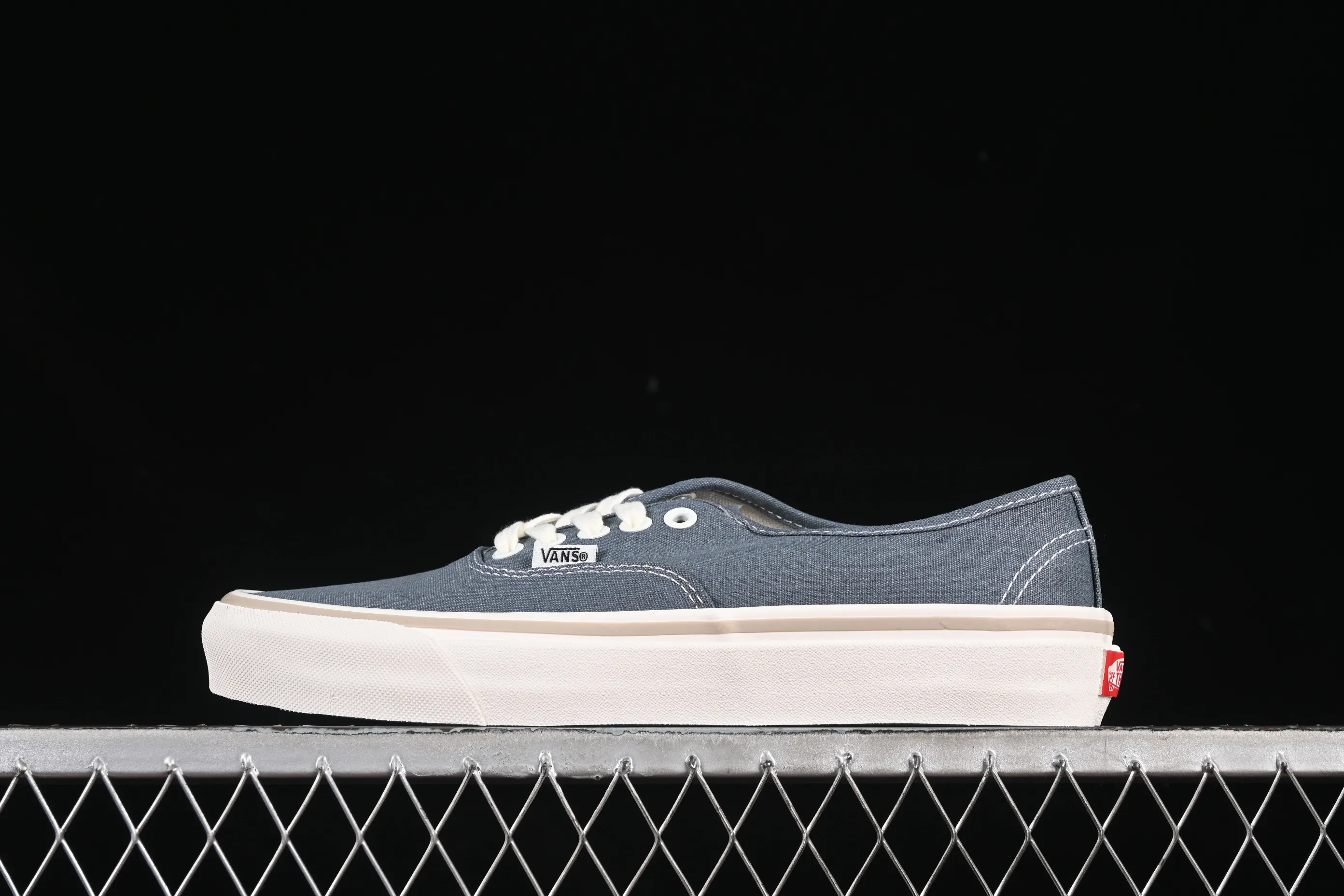 All categories Vans Vans series Vans Low Vans low-top Vans Authentic Reissue 44 Vans official high-end branch low-top casual sneakers VN000CW2RV2